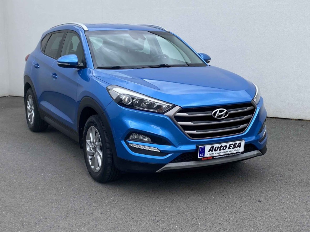 Hyundai Tucson, 2WD 1.7 CRDirikolor, ČR, SUV,