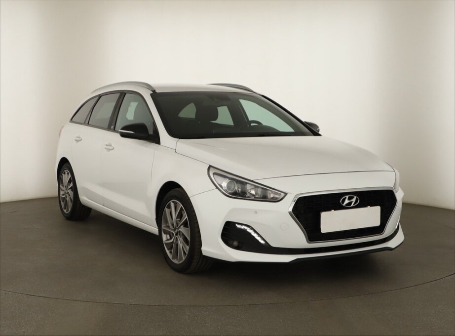 Hyundai i30, 1.4 T-GDI, ČR,2.maj, Serv.kniha, Navi