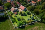  Dvě nemovitosti na rozlehlých poz.  v srdci přírody  Velký Chlumec