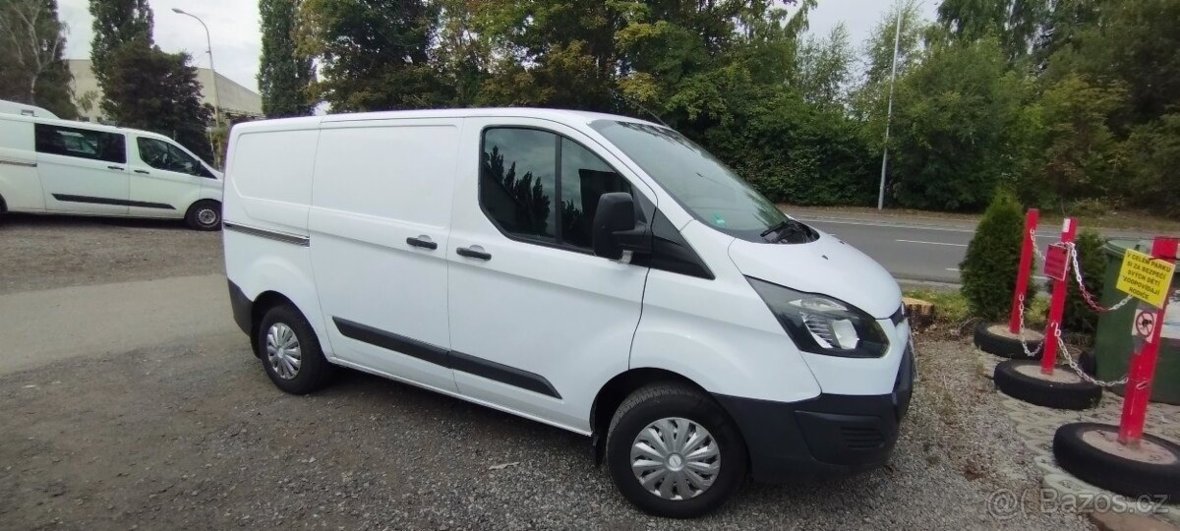 Ford Tourneo Custom 2,2 TDCi – Nová STK 2028, Android