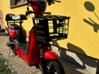 Elektroskútr i koloběžka - bez řidičáku 