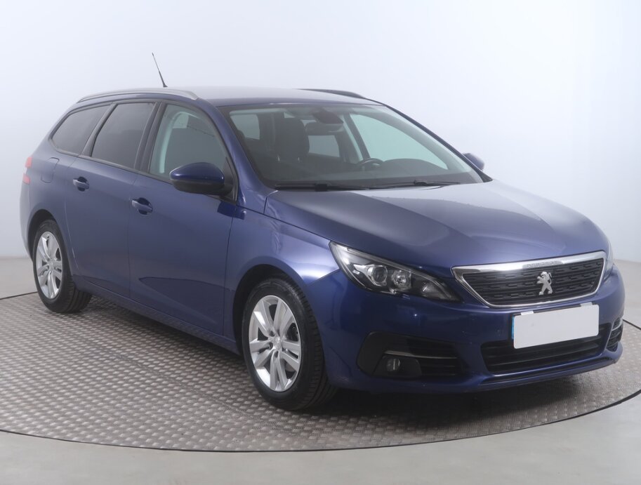 Peugeot 308, 1.2 PureTech, ČR,1.maj, Combi, Benzín