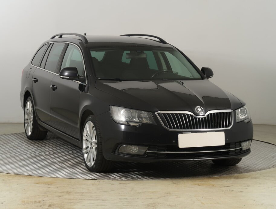 Skoda Superb, 2.0 TDIAmbition , Serv.kniha, Navi,,