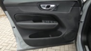 Volvo XC60, B4 mHEV AWD Plus Dark, SUV, nafta