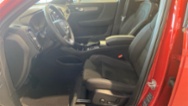 Volvo XC40, PLUS DARK, B4 FWD, 145+10 kW /, SUV,