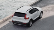 Volvo XC40, ESSENTIAL, B3 FWD, 120+10 kW /, SUV,