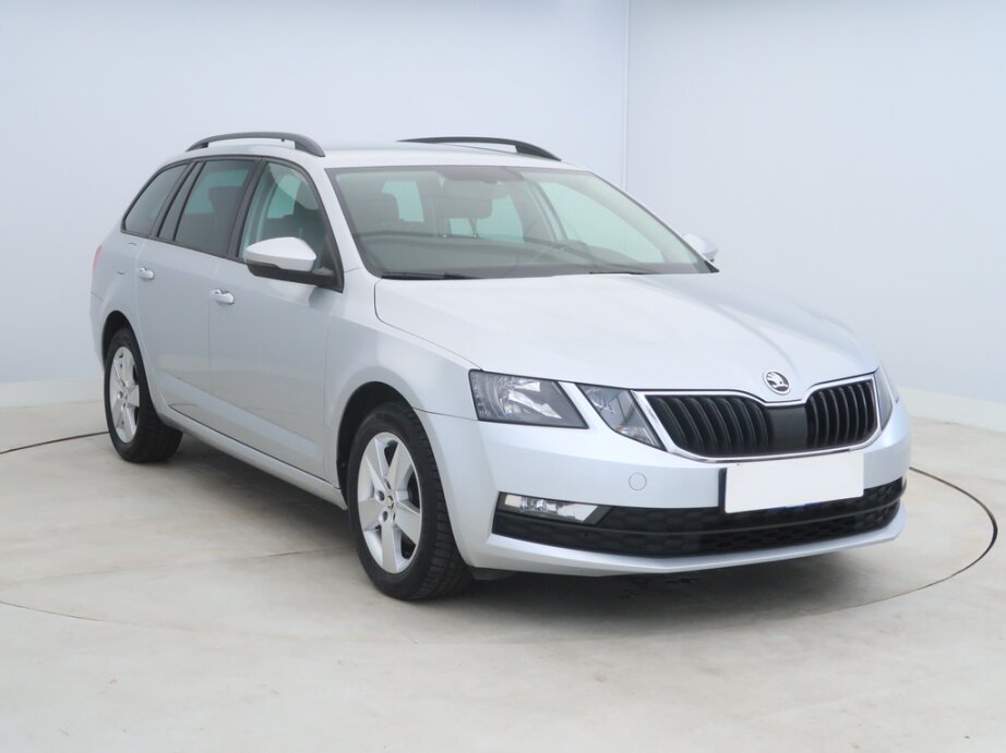 Skoda Octavia, 1.6 TDIAmbition , ČR,2.maj,, Combi,
