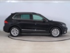 VW Tiguan, 2.0 TSI,, SUV, Benzín