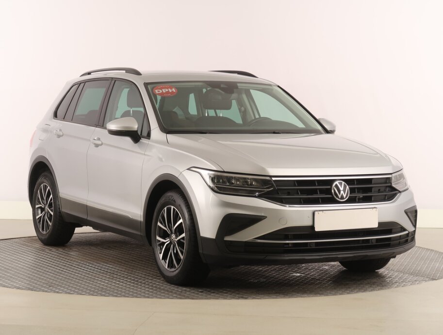 VW Tiguan, 1.5 TSILife , digi klima,, SUV, Benzín
