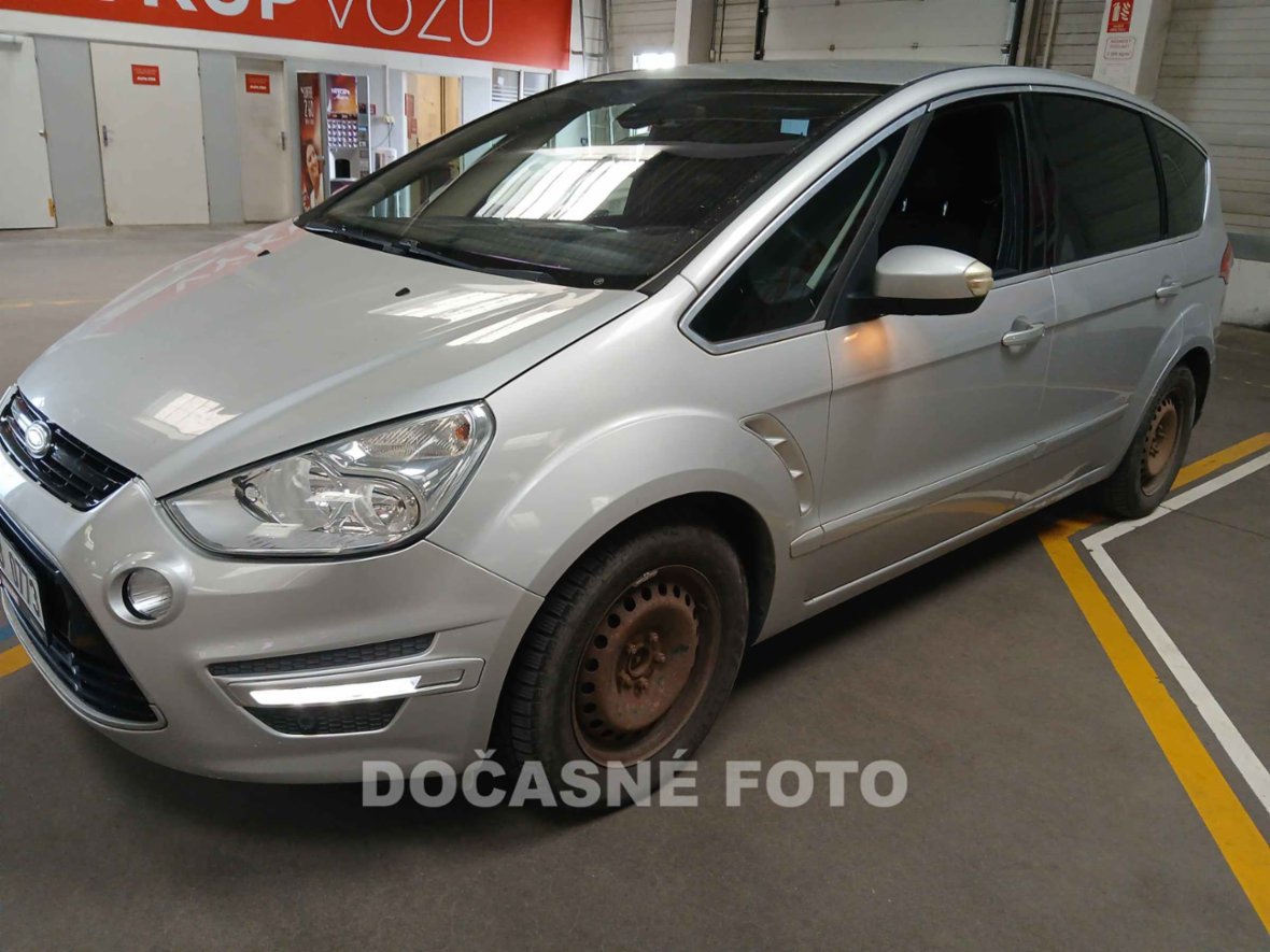 Ford S-MAX, 7Míst 2.0TDCi, autoAC, temp, MPV,