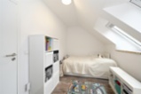 Bydlení Smetánka, prostorný byt 4+kk, 143 m2 + terasa 41 m2, 2× garážové stání, Praha 9  H