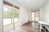 Bydlení Smetánka, prostorný byt 4+kk, 143 m2 + terasa 41 m2, 2× garážové stání, Praha 9  H