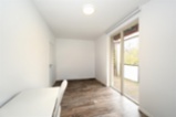 Bydlení Smetánka, prostorný byt 4+kk, 143 m2 + terasa 41 m2, 2× garážové stání, Praha 9  H