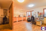Kom. obchd. prostory 230 m2, OV