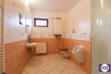Kom. obchd. prostory 230 m2, OV