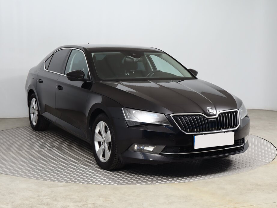 Skoda Superb, 1.5 TSI, Automat, Serv.kniha, Navi,,