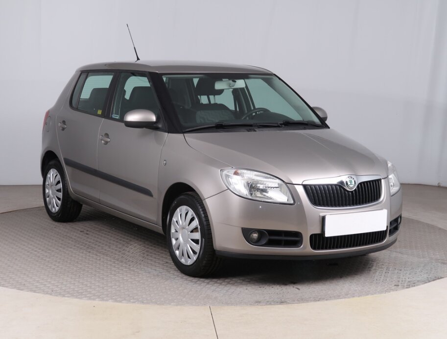 Skoda Fabia, 1.6 16VAmbiente , ČR,2.maj,,