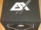 Subwoofer se zesilovačem a kabeláží