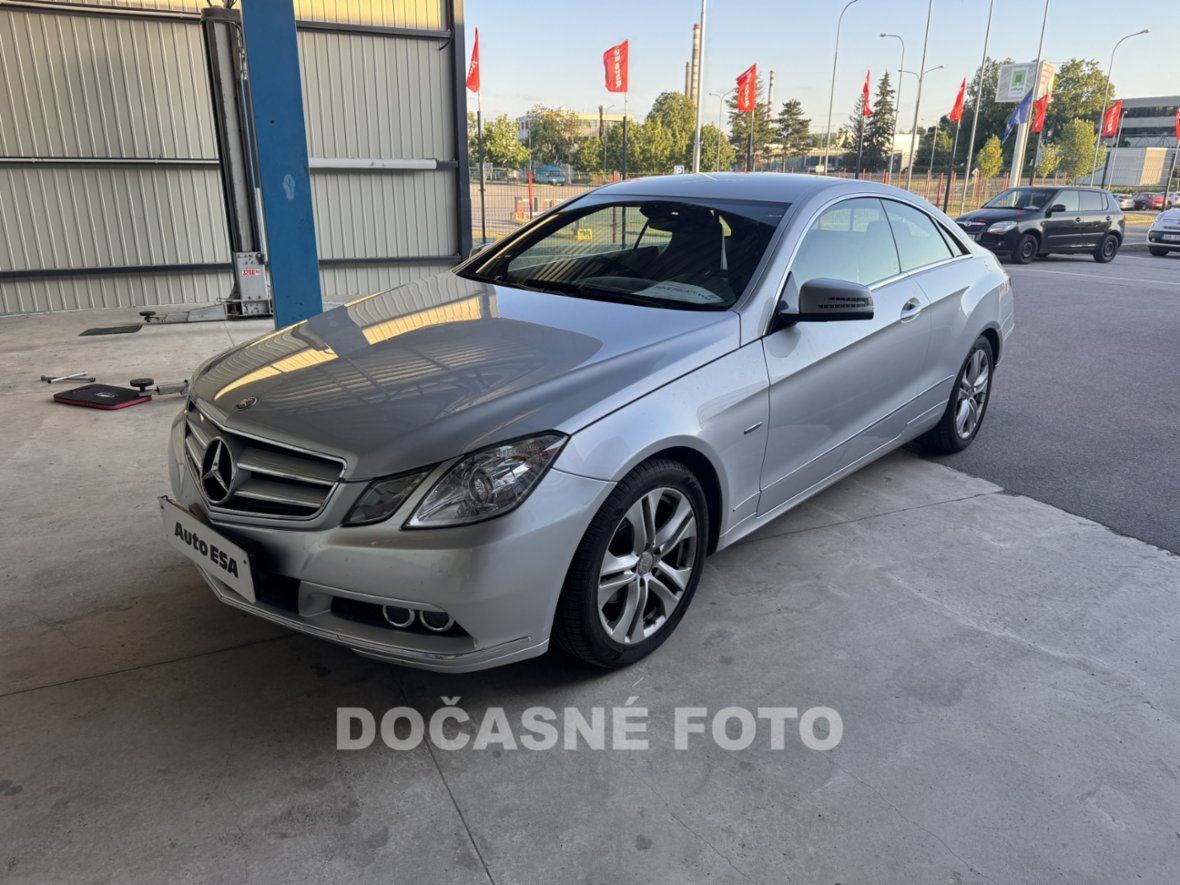 Mercedes-Benz Třída E, E 250 CGi 1.8 CGi, AT,