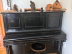 Piano August Forster
