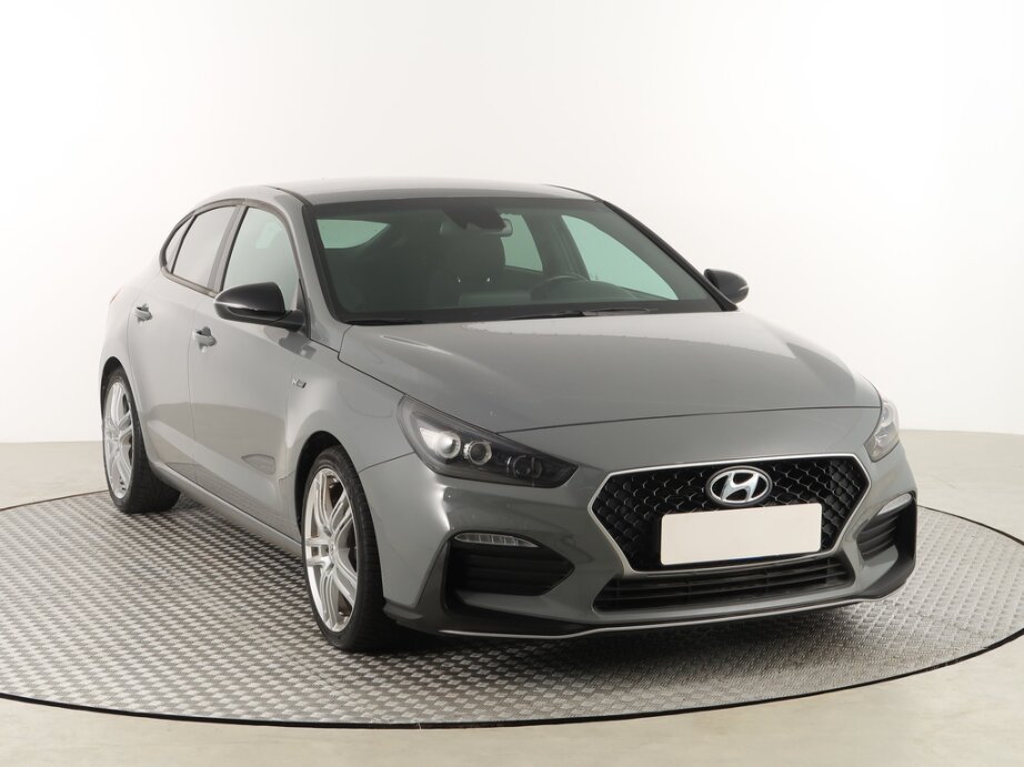 Hyundai i30 Fastback, 1.4 T-GDIN-Line , ČR,2.maj,