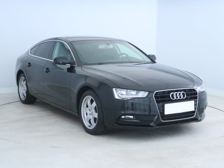Audi A5, 1.8 TFSI, Tempomat, Park. senzory,,