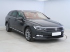 VW Passat, 2.0 TDIHighline , Automat, Serv.kniha,,