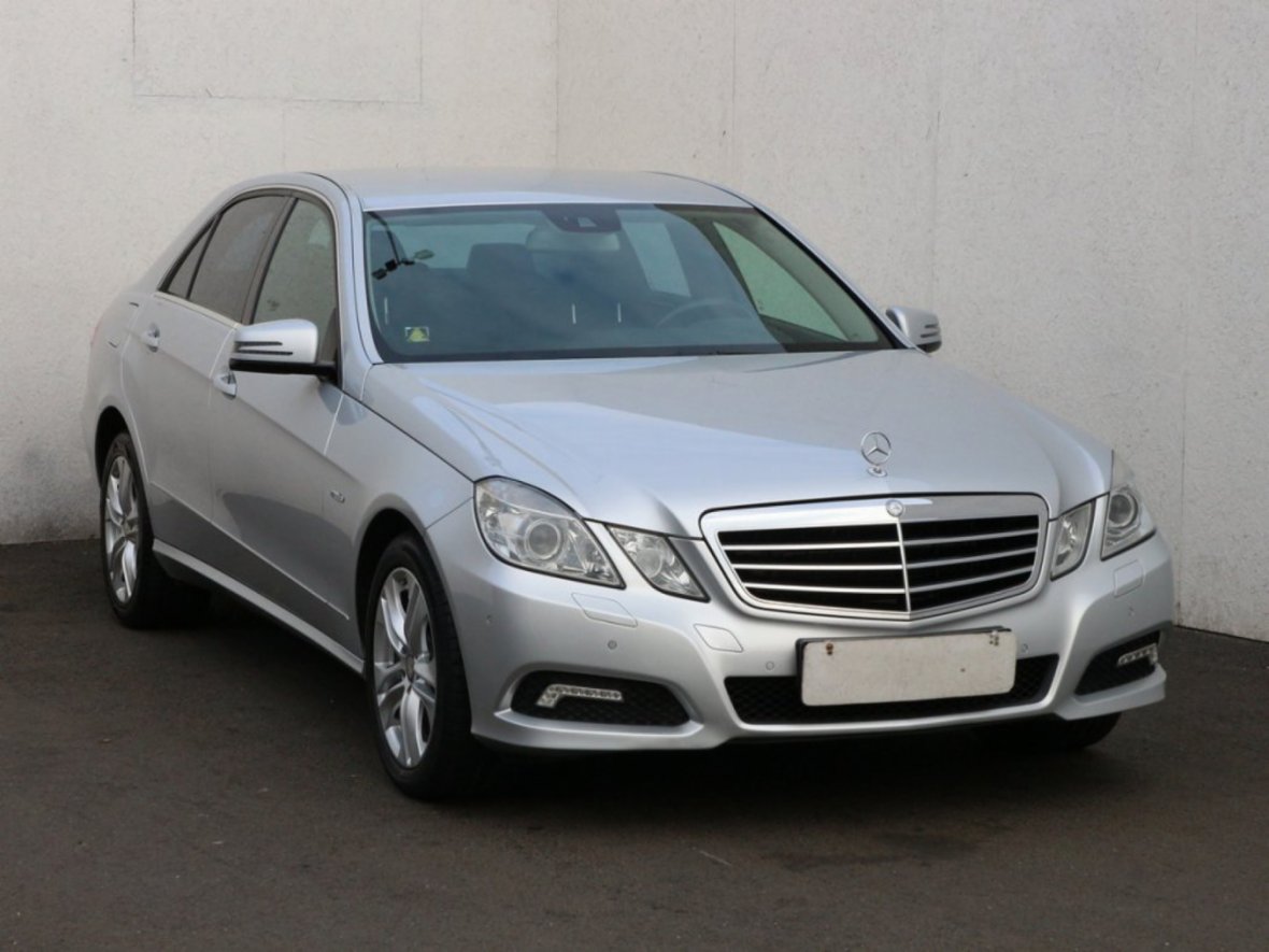 Mercedes-Benz Třída E, E300DCi, sedan, nafta