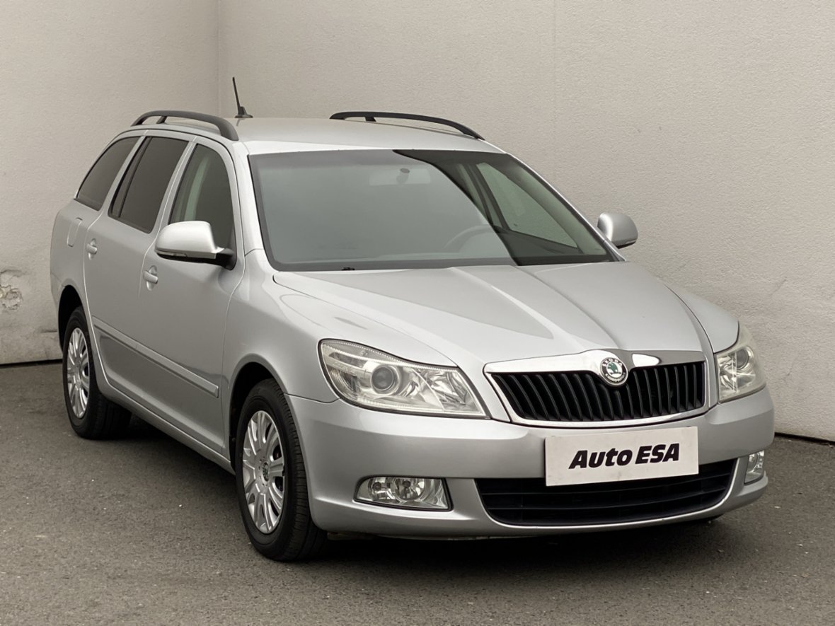 Škoda Octavia II, 1.6TDi, AC, temp, kombi, nafta