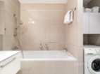 Prodej nadstandardního bytu 3+kk (105 m²) s lodžií, zimní zahradou a garáží – Praha 6, Břevnov