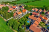 Stavební parcela 1 088 m² s garáží a vlastní studnou – Kokovice (okres Kladno)