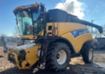 New Holland CR9080 kombajn, 360, r.v. 2011, barva