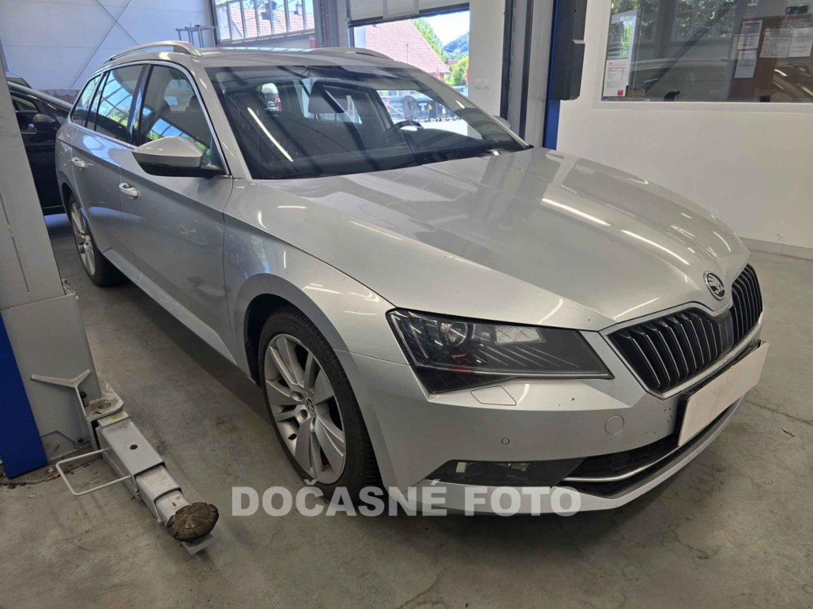 Škoda Superb III, 2.0tdi, ČR, AT, bixen, kombi,