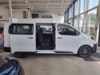 Opel Vivaro, COMBI L 2.2 180k AT8 - 9 míst, MPV,