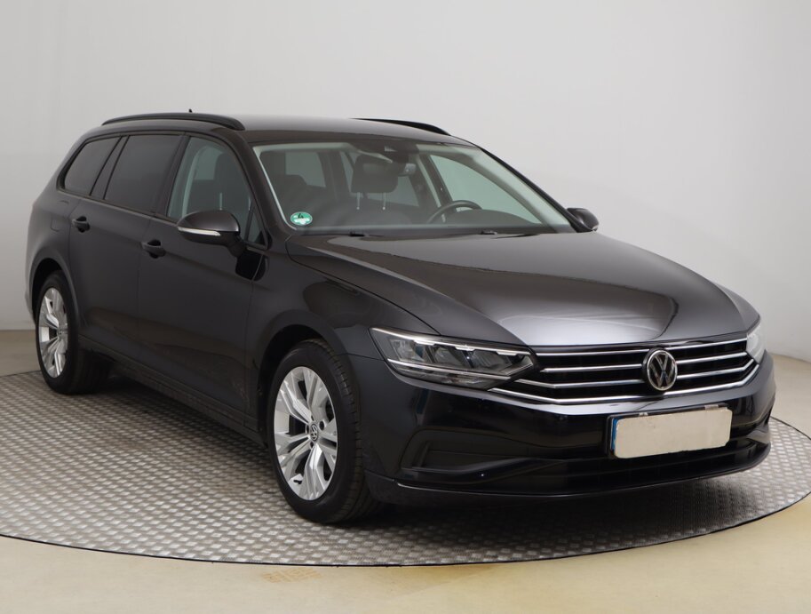 VW Passat, 2.0 TDI, Automat, Kůže, Navi,, Combi,