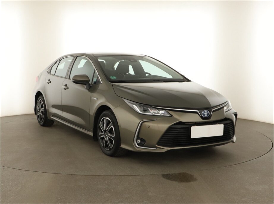 Toyota Corolla, 1.8 Hybrid, Automat, ČR,1.maj,,