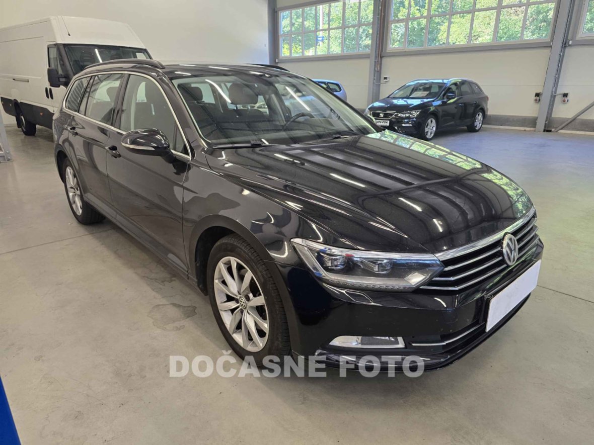 Volkswagen Passat, 2.0 TDi, LED, kamera, kombi,