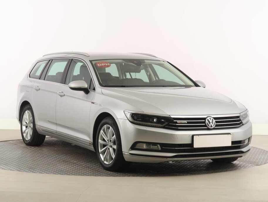 VW Passat, 2.0 BiTDIHighline , 4X4, Automat, ČR,,