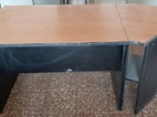 Kancelářský stůl s přístavkem
