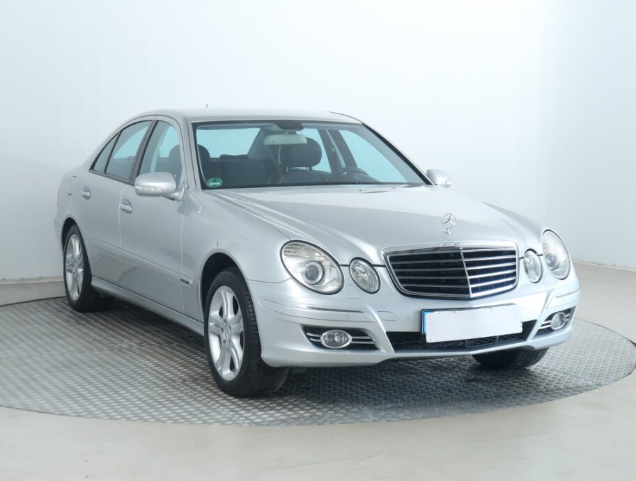 Mercedes Třída E, E 350, Automat, Serv.kniha, Navi