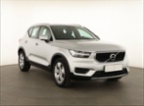 Volvo XC40, T3Momentum ,, SUV, Benzín