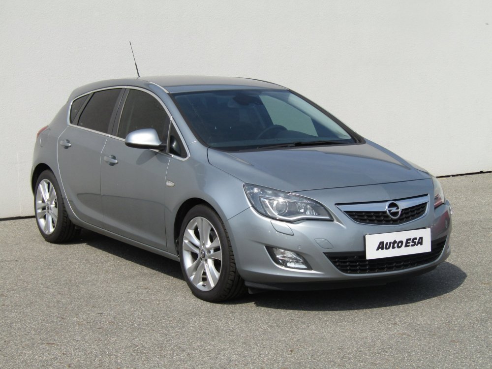 Opel Astra, 1.6 T Sport, ČR, AC, hatchback, benzín