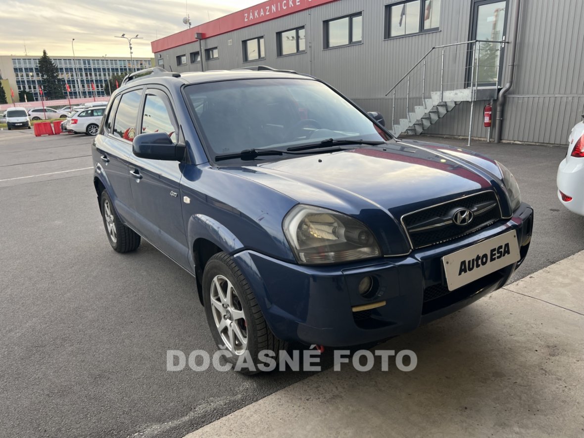 Hyundai Tucson, 4x4 2.0 CRDi, AC, tažné, SUV,