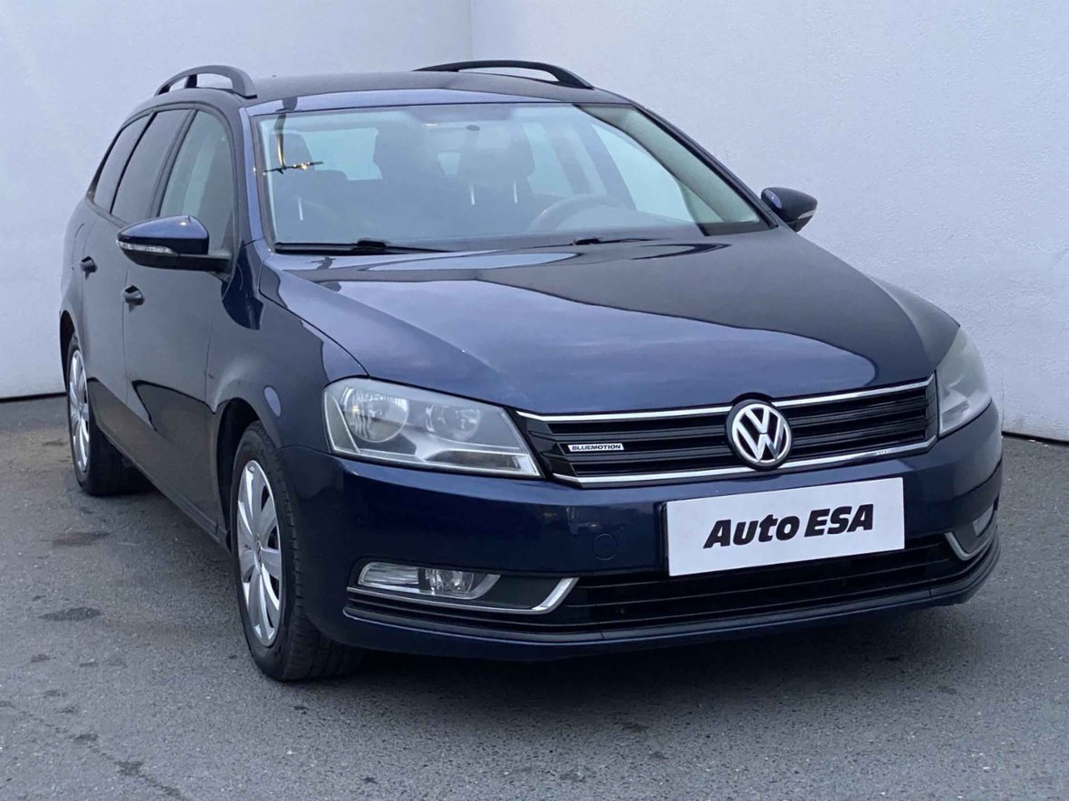 Volkswagen Passat, 1.6 TDi, AC, výhřev sed, kombi,