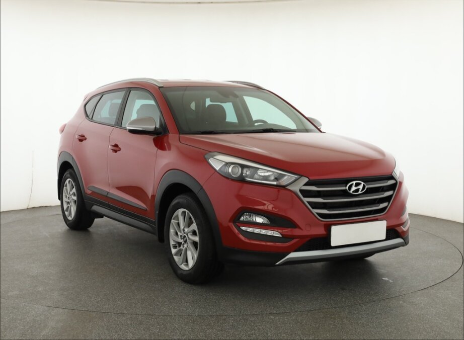 Hyundai Tucson, 1.6 T-GDITrikolor , ČR,1.maj,, SUV