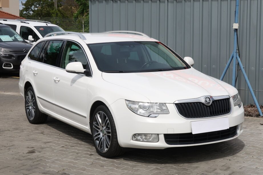 Skoda Superb, 2.0 TDI, Automat, Xenony, Klima,,