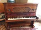 Pianino C. Bechstein zhotovené v r. 1900