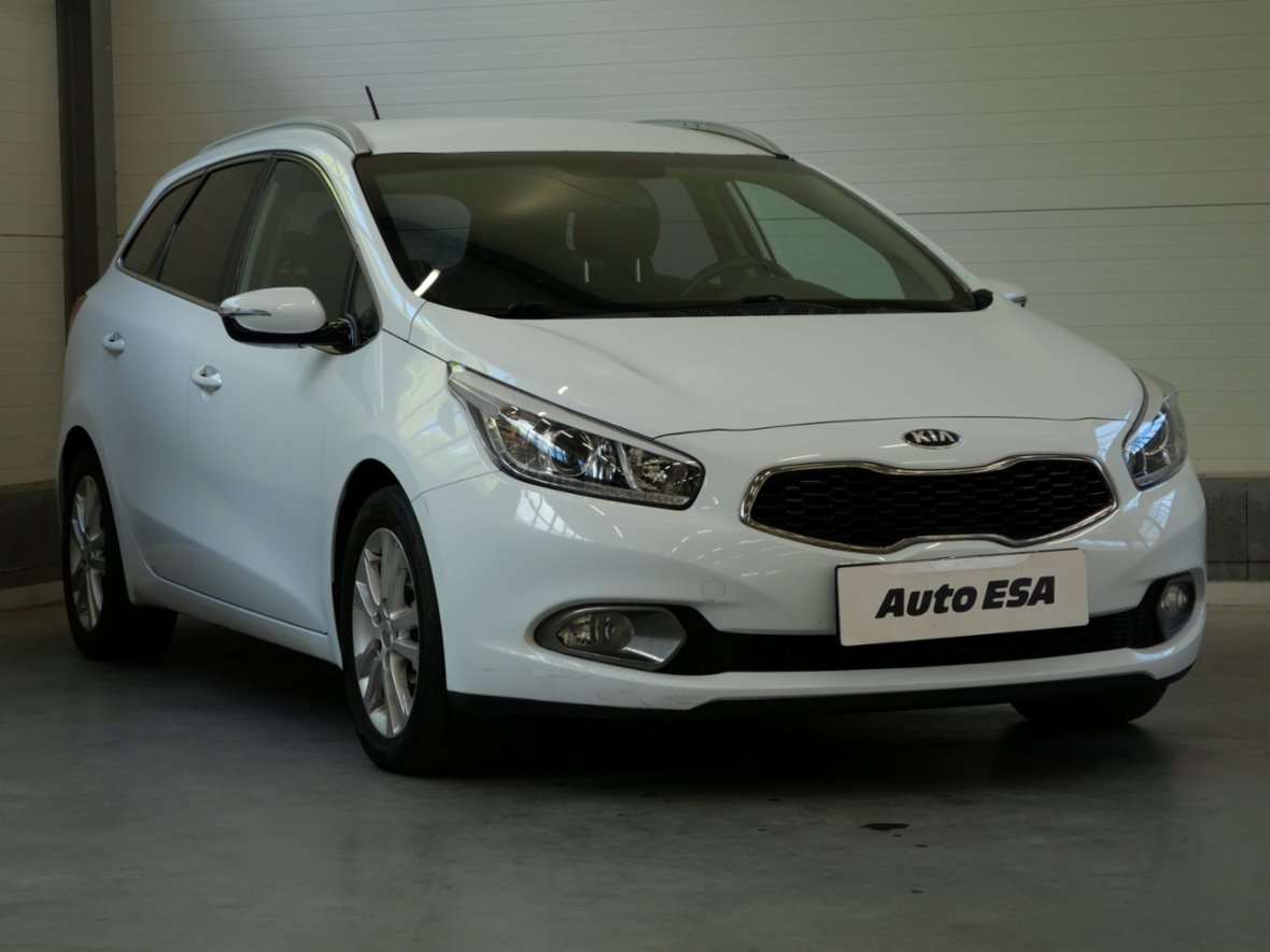 Kia Ceed, 1.6GDi, ČR, AC, park.čidla, kombi,