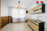 Prodej bytu 3+1 s lodžií i garáží, 75 m², Chodská Lhota