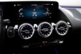 Mercedes-Benz GLA, SUV, hybridní - benzin